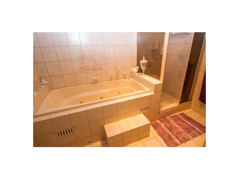 36 Adelaide Road, Mannum SA 5238