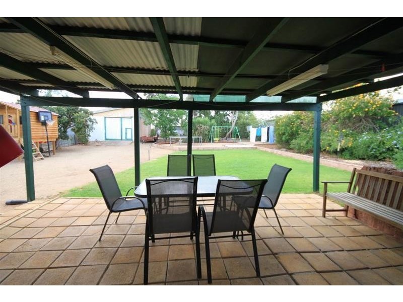 27 Walker Avenue, Mannum SA 5238