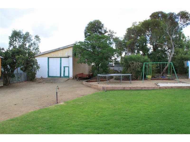27 Walker Avenue, Mannum SA 5238