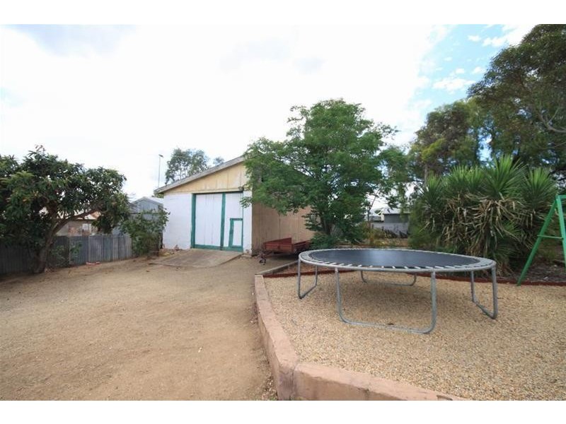 27 Walker Avenue, Mannum SA 5238