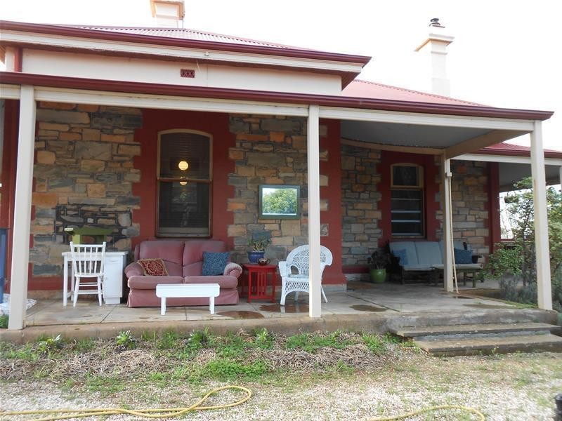 17 Main Road, Palmer SA 5237