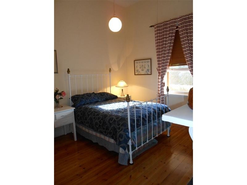 17 Main Road, Palmer SA 5237