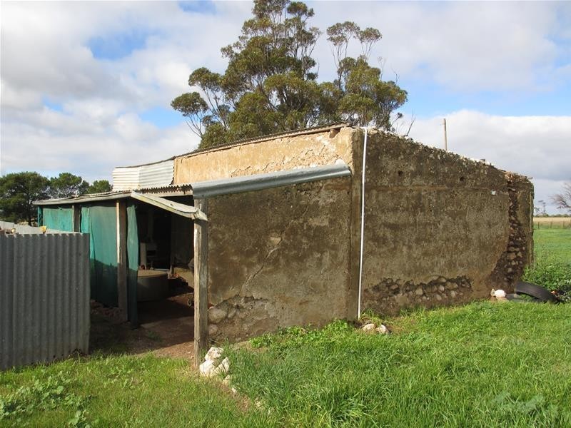 ‘PineCrest’ 335 Schubert Road, Cambrai SA 5353