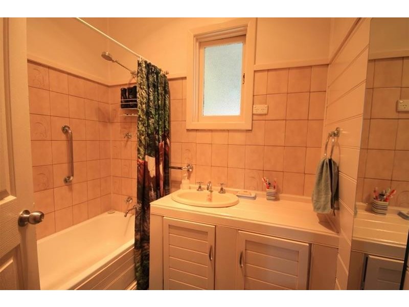 27 Walker Avenue, Mannum SA 5238