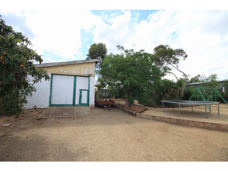 27 Walker Avenue, Mannum SA 5238