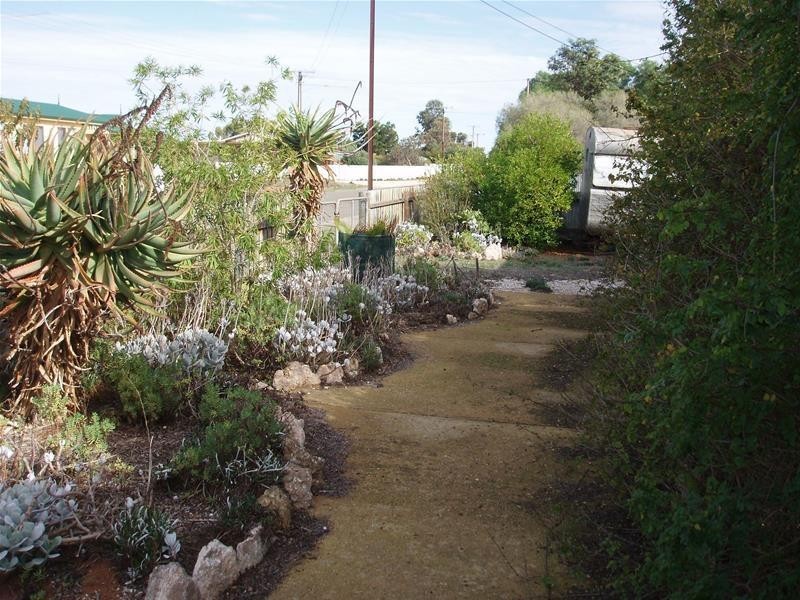 30-32 Horstmann Crescent, Swan Reach SA 5354