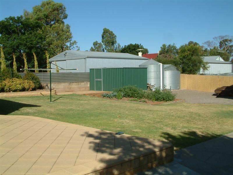 24 Rudolf Street, Mannum SA 5238