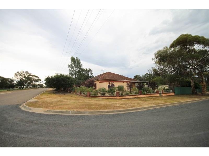 27 Hamilton Street, Mannum SA 5238