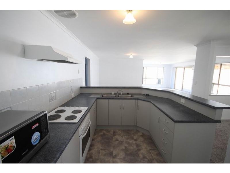 6 Charles Street, Mannum SA 5238