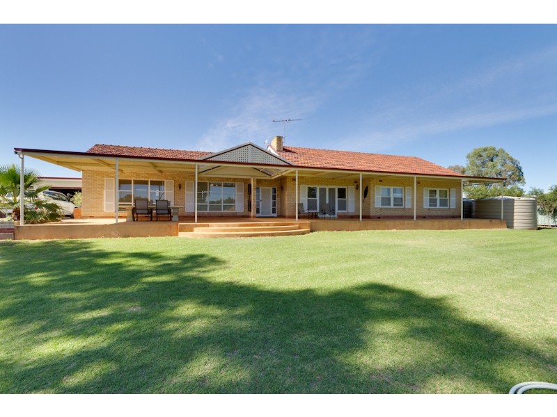 Avoca Dell Drive, Murray Bridge SA 5253