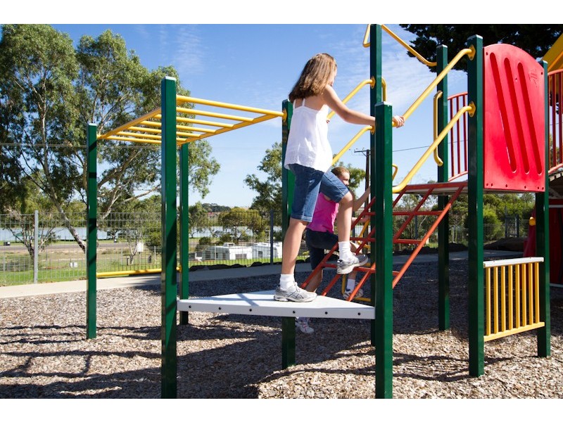 Avoca Dell Drive, Murray Bridge SA 5253