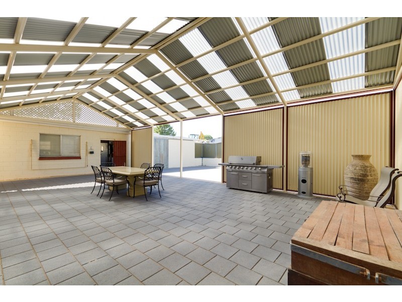 Avoca Dell Drive, Murray Bridge SA 5253