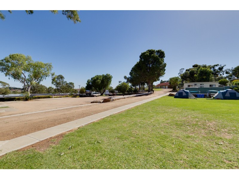 Avoca Dell Drive, Murray Bridge SA 5253