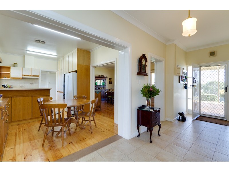 Avoca Dell Drive, Murray Bridge SA 5253