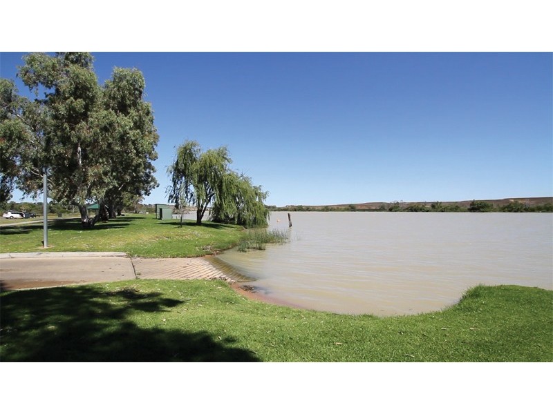 Avoca Dell Drive, Murray Bridge SA 5253