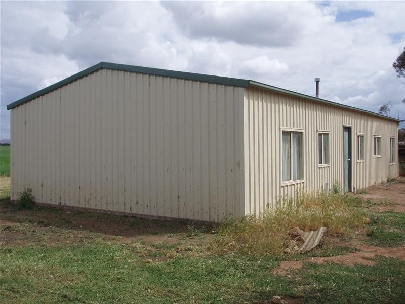 239 M Schirmers Road, Cambrai SA 5353