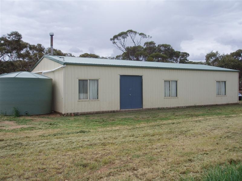 239 M Schirmers Road, Cambrai SA 5353