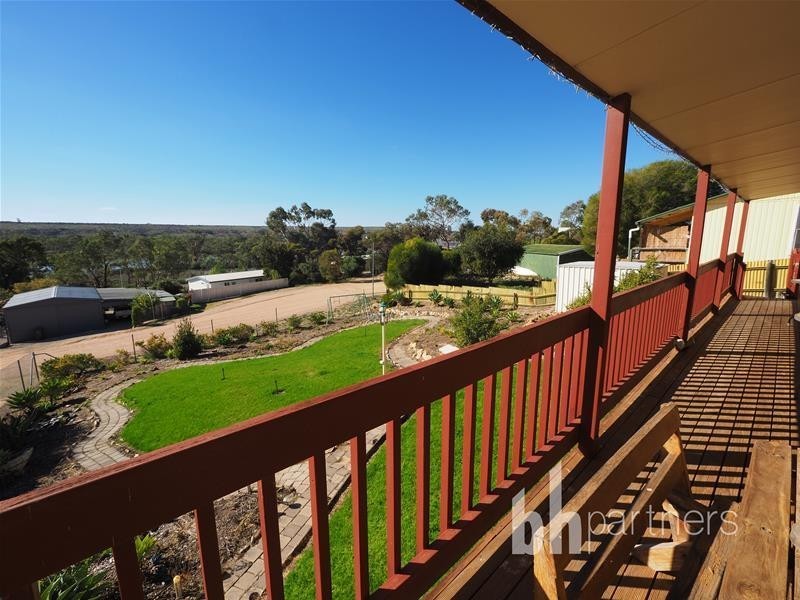 18 Khancoban  Place, Younghusband SA 5238