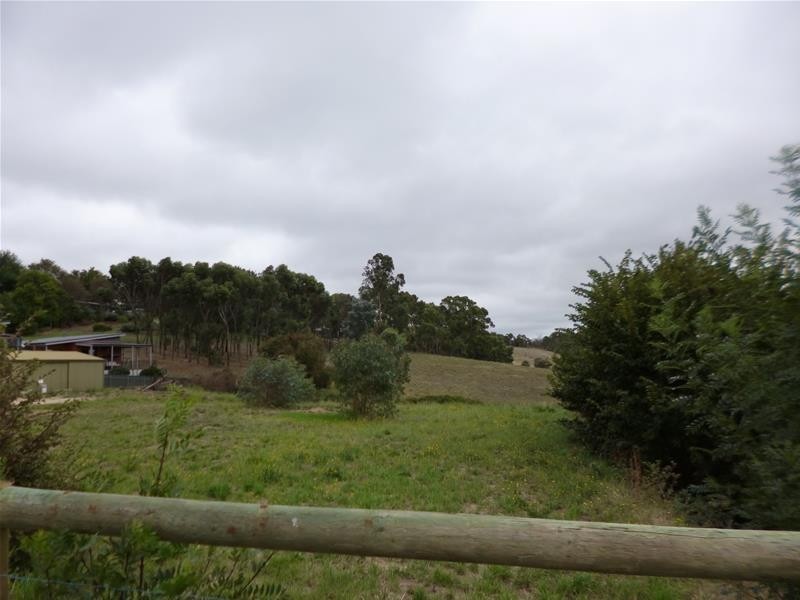 13 Albert Street, Gumeracha SA 5233