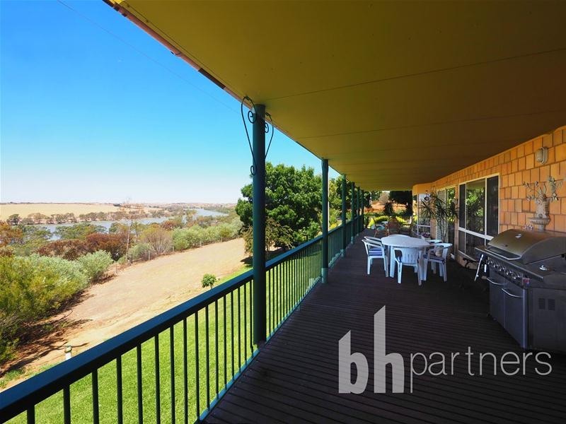 199 Cliff View Drive, Walker Flat SA 5238