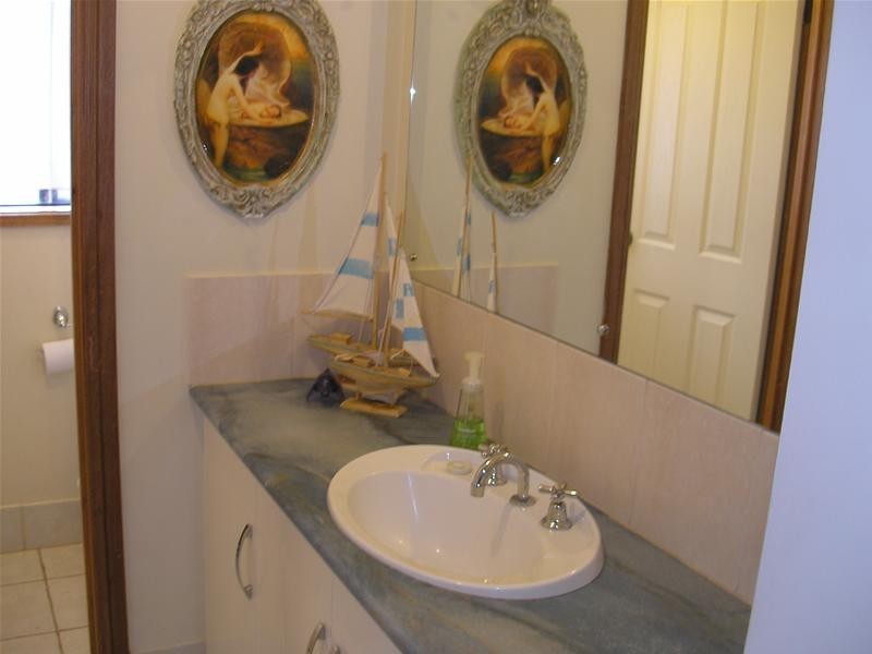 14 Walker Avenue, Mannum SA 5238