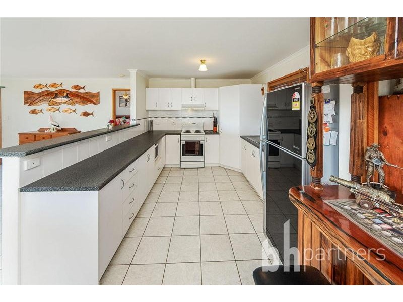 5 Esplanade, Mannum SA 5238