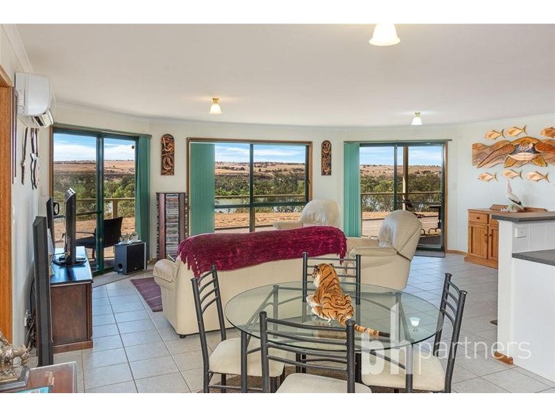 5 Esplanade, Mannum SA 5238