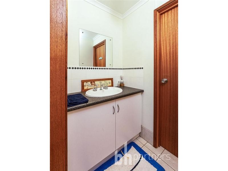 5 Esplanade, Mannum SA 5238