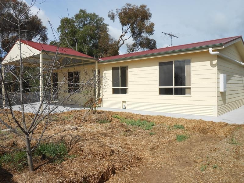 8 Martha Street, Caloote SA 5254