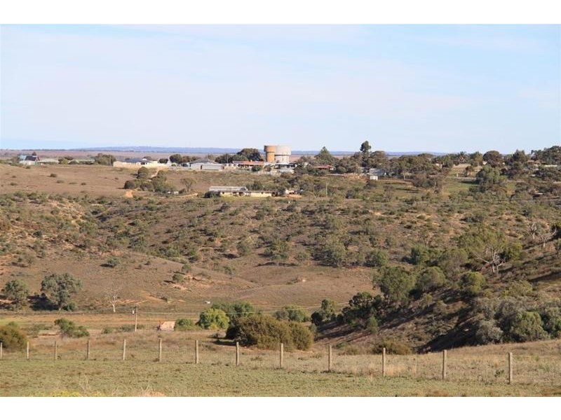 1 & 2 Kirkness Road, Mannum SA 5238