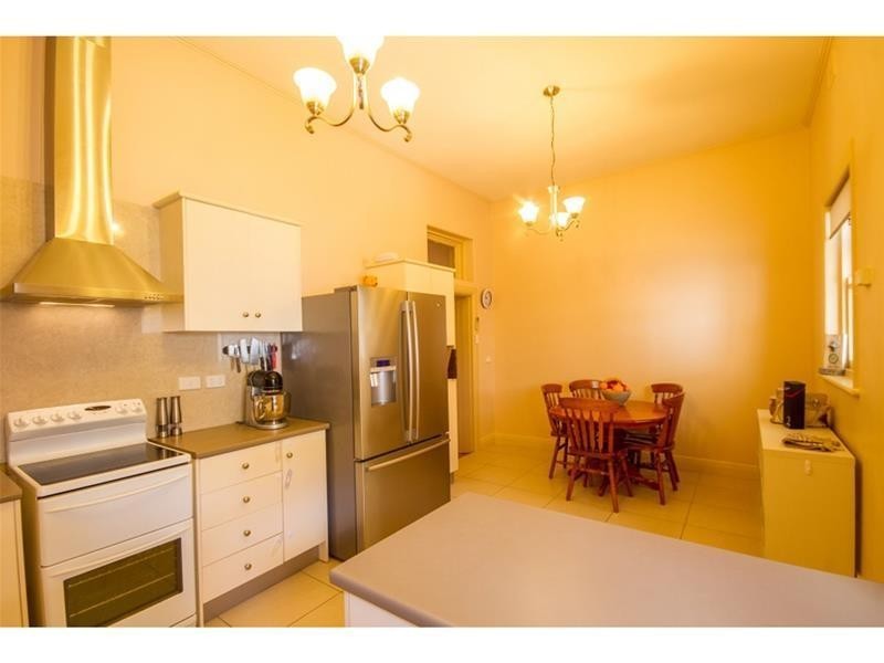 77 Cliff Street, Mannum SA 5238