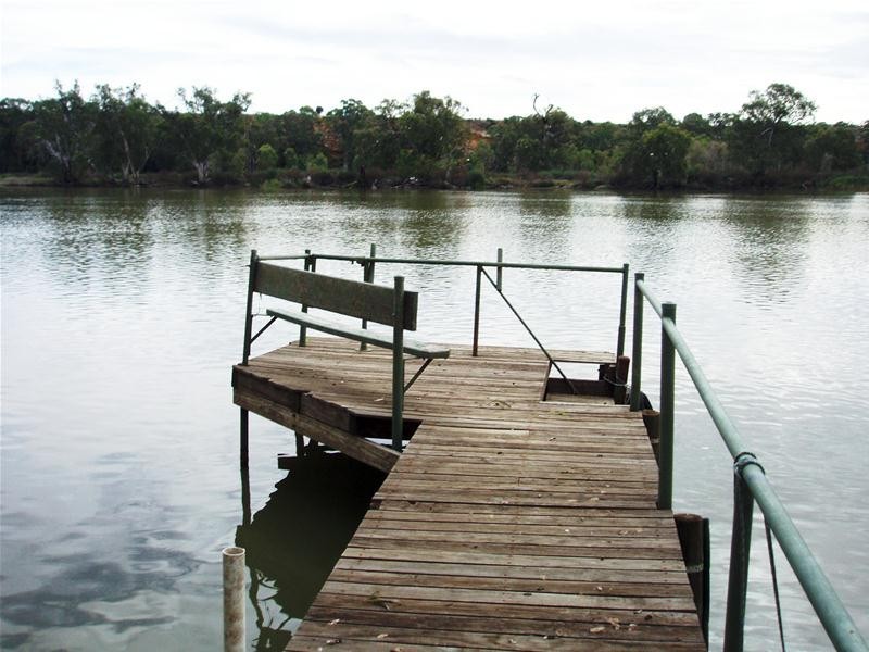 Shack 6 Riverside Drive, Big Bend SA 5238