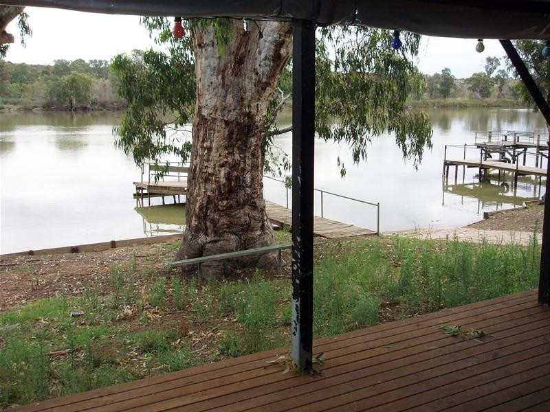 Shack 6 Riverside Drive, Big Bend SA 5238