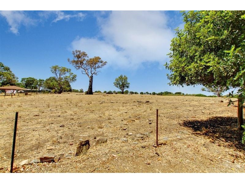 3 Pentloes Road, Mount Pleasant SA 5235