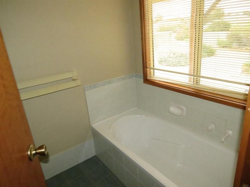 1 Anne Street, Mannum SA 5238