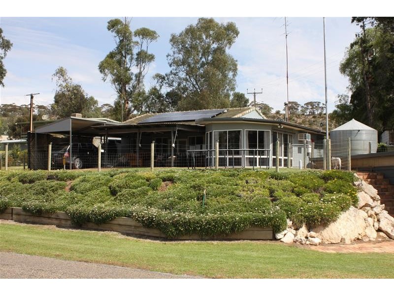 1398 East Front Road, Younghusband SA 5238