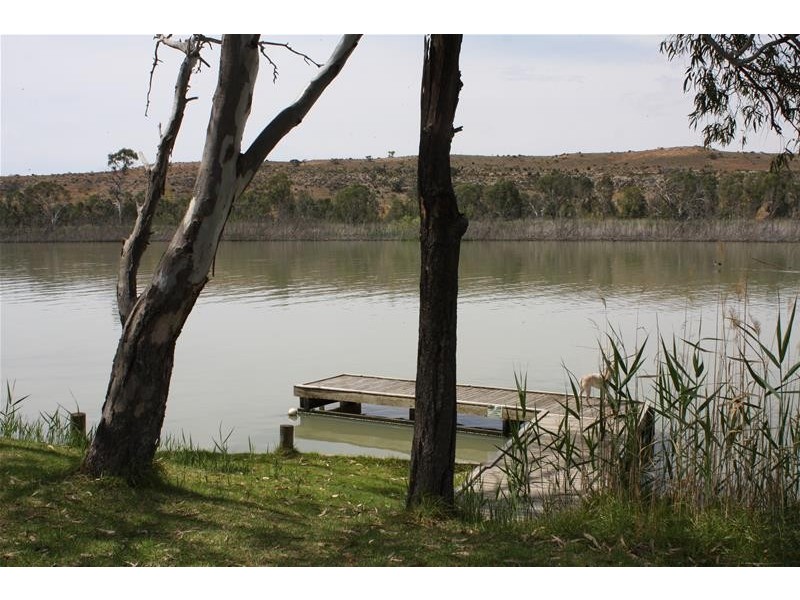 1398 East Front Road, Younghusband SA 5238