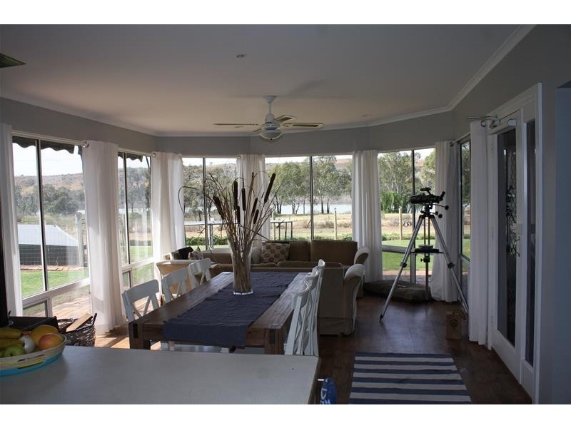 1398 East Front Road, Younghusband SA 5238