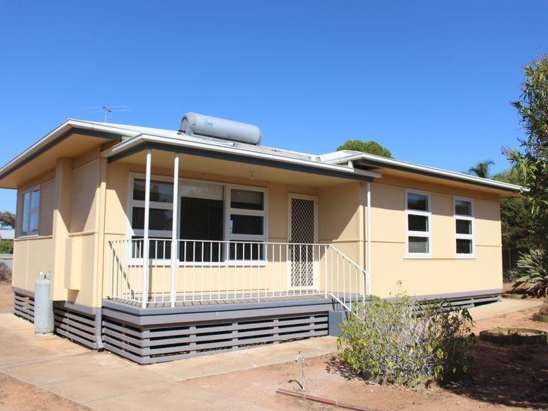 16 Charles Street, Mannum SA 5238