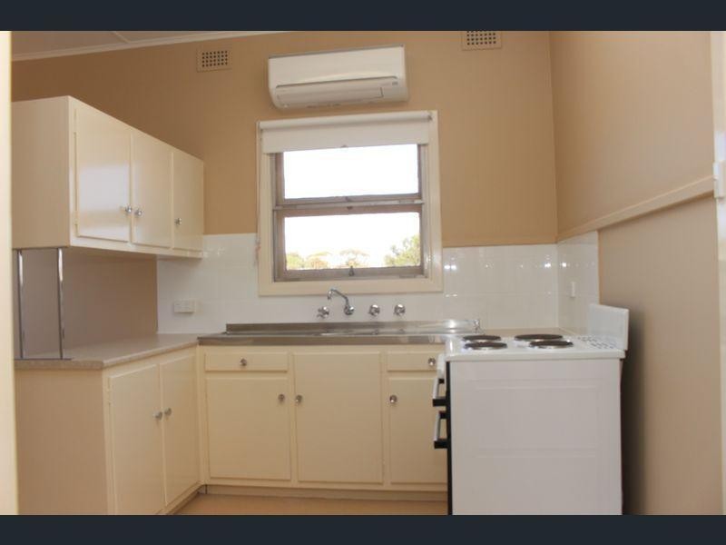 16 Charles Street, Mannum SA 5238