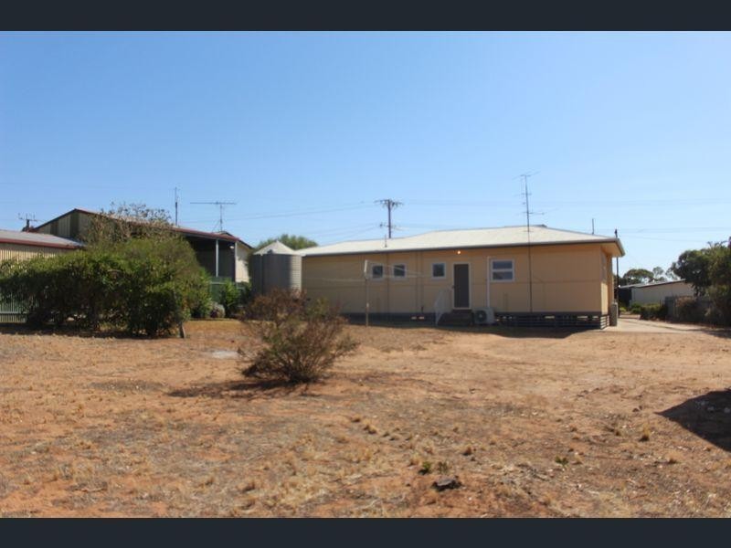 16 Charles Street, Mannum SA 5238