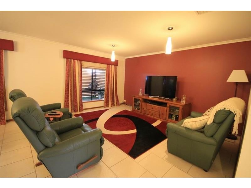 14 Walker Avenue, Mannum SA 5238