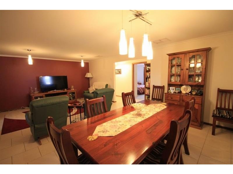 14 Walker Avenue, Mannum SA 5238