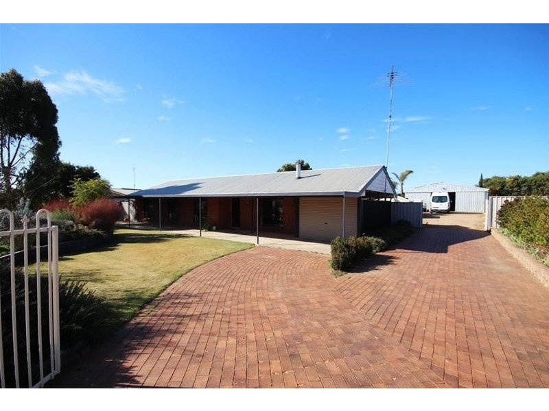 12 Randall Street, Mannum SA 5238