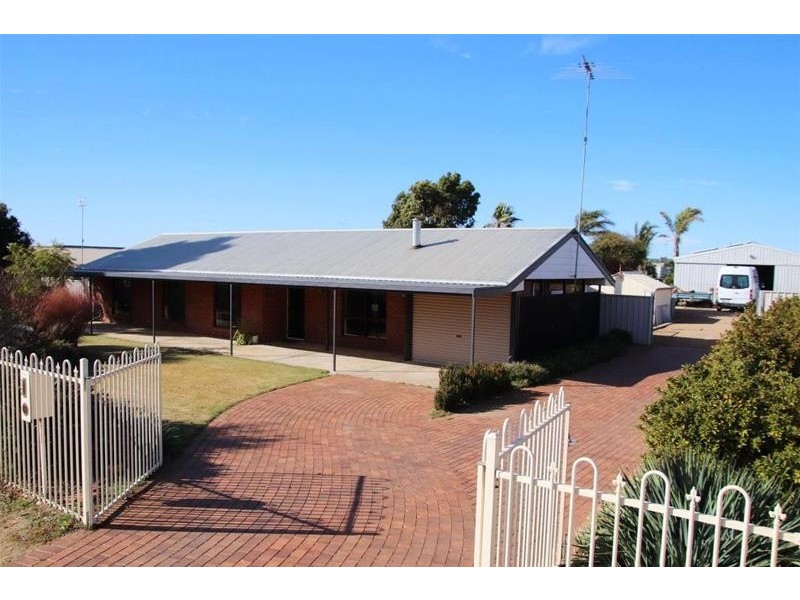 12 Randall Street, Mannum SA 5238