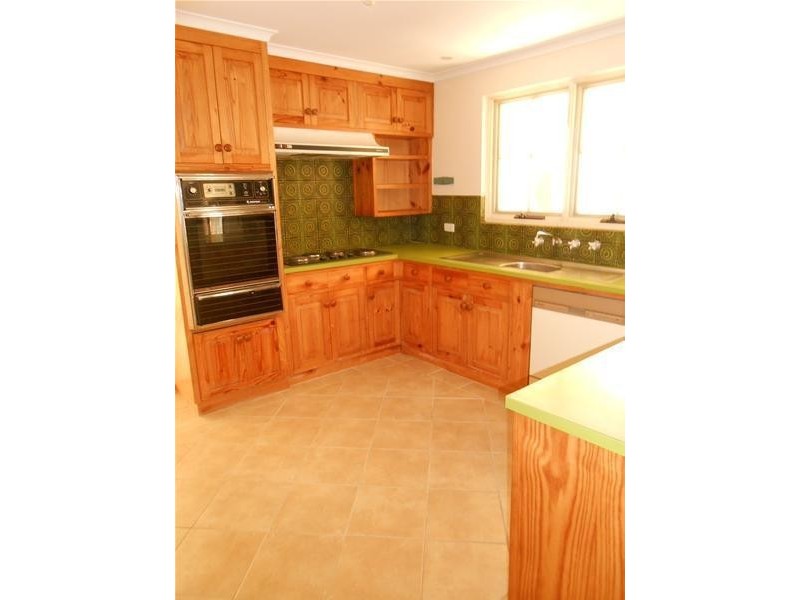 17 Memorial Drive, Mount Barker SA 5251