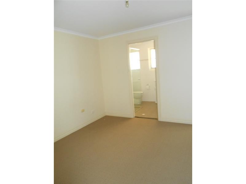 17 Memorial Drive, Mount Barker SA 5251