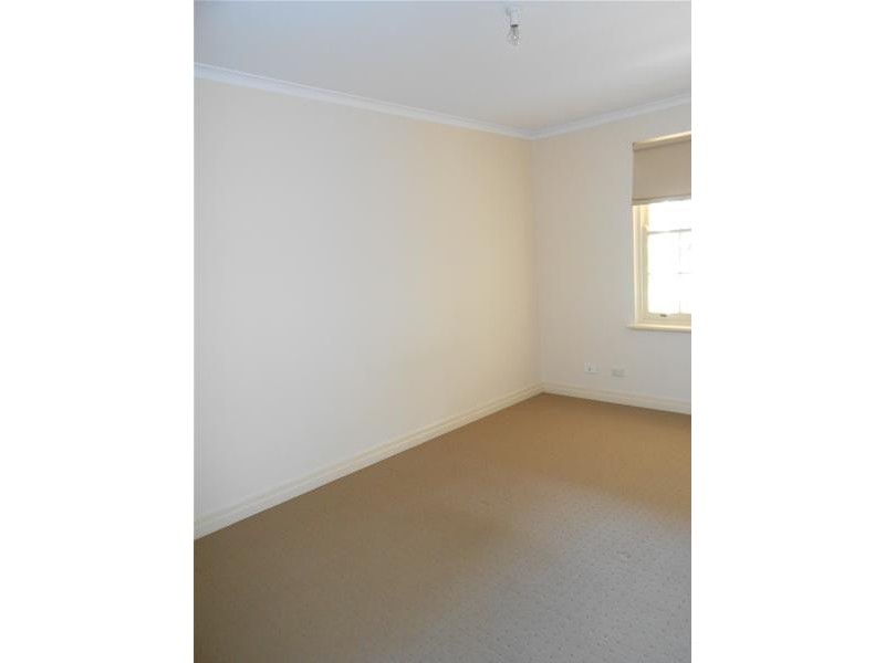 17 Memorial Drive, Mount Barker SA 5251