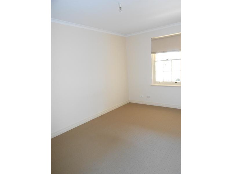 17 Memorial Drive, Mount Barker SA 5251