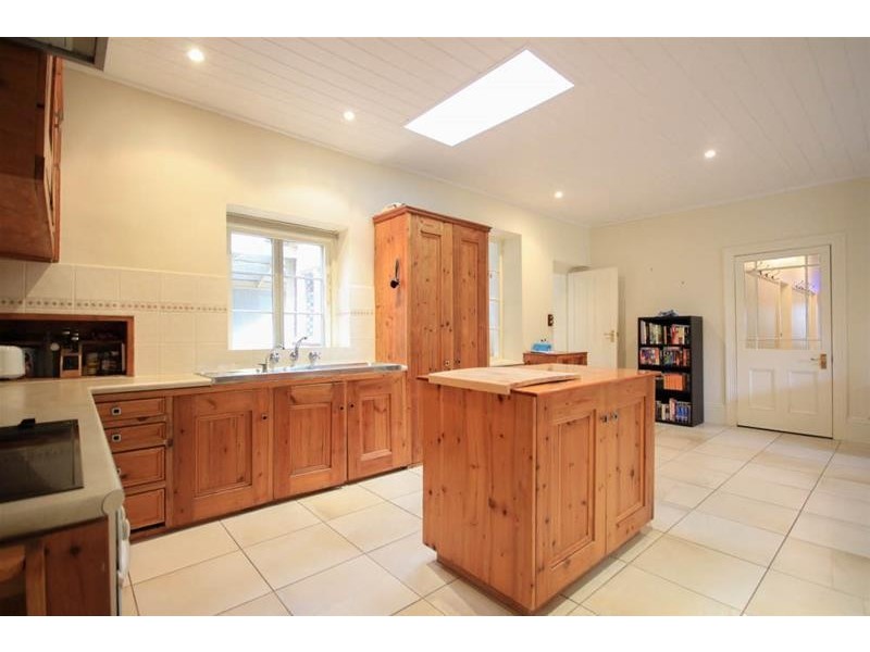 30 Onkaparinga Valley Road, Charleston SA 5244